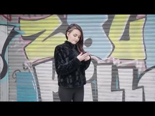 porn чувак раздевает lara duro и hd