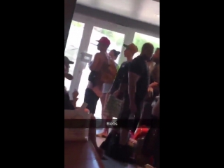 porn january 1 fan taken video of justin at the airport in st barths hd