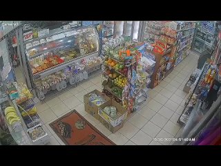 porn в бруклине уголек бросил бутылку с зажигательной смесью в продуктовый магазин из за ссоры с персоналом его уже hd