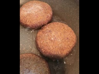 porn котлеты из говядины в панирое плотные мясные настоящие при изготовлении используется только говядина и как во все hd