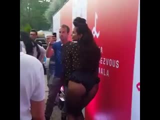 porn настя каменских любит покрасоваться своей сочной задницей классная попка у насти hd
