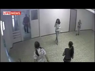 porn учительницу избили в школе на глазах у школьников hd