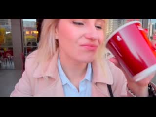 porn девушка пьёт кофе со спермой hd