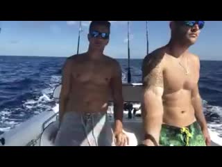 porn гей секс пара похотливых геев занималась сексом в круизе hd