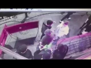 porn в санкт петербурге женщина вырубила приставучего мужчину каазской национальности произошло это всё на думской улице hd