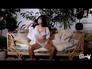 porn с утра пораньше стриптиз брюнетки и без фальши hd