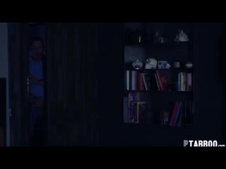 porn отец подруги прокрался к спящей девушке та она оказалась не против hd