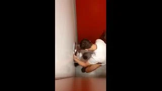 porn парни натуралы дрочат в туалетах hd