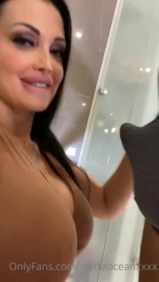 porn aletta ocean отблагодарила верного поклонника за подписку на onlyfans hd