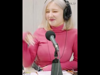 porn 볼륨감 자비 없는 분홍색 티셔츠 모모랜드 낸시 momoland nancy create discover and share awesome gifs on gfycat 10 hd