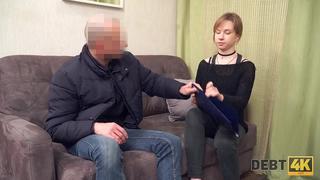 porn чувак трахает русскую молодую деу раком на диване за долги по квартире русская речь hd