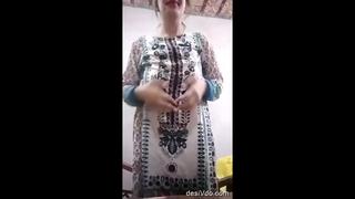 porn nbvideos pakistani beautiful big boobs college hd