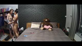 porn подруга в гостях у моей жены куколд periscope рогоносец скрытая камера перископ жена лесбиянки измена hd
