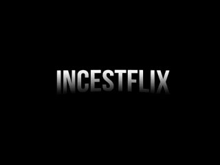 porn совершил инцест со спящей мамой а она так и не проснулась hd