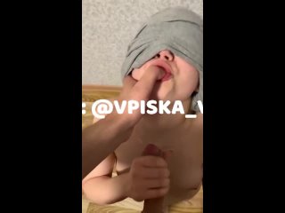 porn отсосала хуй с завязанными глазами заставил глотать сперму на камеру секретарша глотает сперму hd