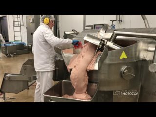 porn как делают колбасу и сосиски на мясокомбинате hd