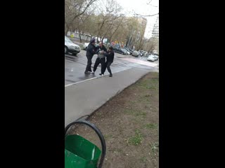 porn когда гуляешь с ребенком а тебя скручивает полиция hd