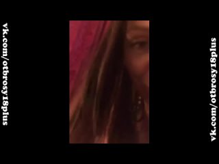 porn пошлая студентка в перископе дразнит своими сисечками periscope засветы hd