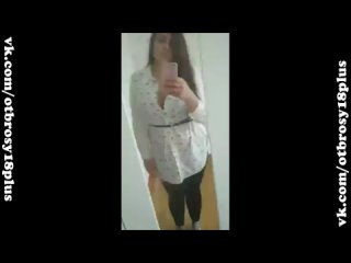 porn подружки решили заработать в перископе и начали показывать свои прелести periscope засветы hd