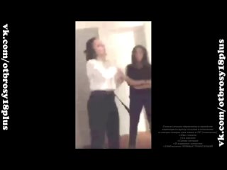 porn пошлые красавицы снимают перископ в туалете periscope засветы hd
