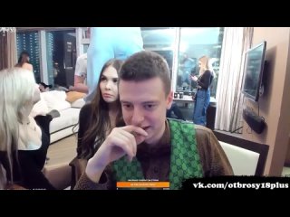 porn меллстрой раздел девушку на своем стриме спалил сочную грудь девушки на стриме hd