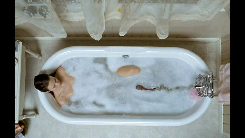 porn инопланетная личинка пытается проникнуть в девушку слизняк залез в пизду девушки hd