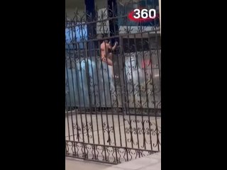 porn голый и пьяный казахский терминатор разбушевался в аэропорту hd