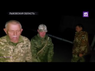 porn пьяные украинские военкомы задержали волонтера и попытались избить его жену во львовской области hd