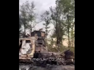 porn уничтоженные бронеавтомобили husky tsv британского производства в зоне сво всу зсу husky cгорел hd