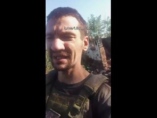 porn радостный боевик всу у которого остались одни тапки и броник после прилета дрона камикадзе смог покинуть свою hd