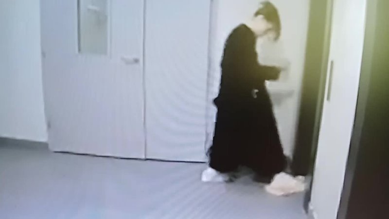porn ужасное зрелище в подъезде было снято на камеру видеонаблюдения hd