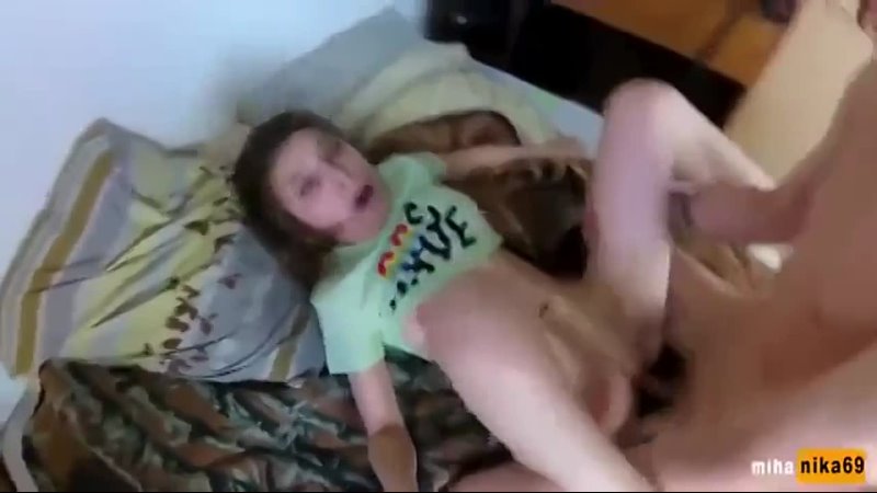 porn миниатюрная худая шлюшка захотела жесткого порева с другом своего парня hd