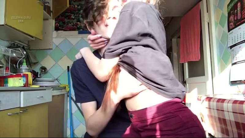 porn прелюдия перед сексом на кухне молодой пары hd