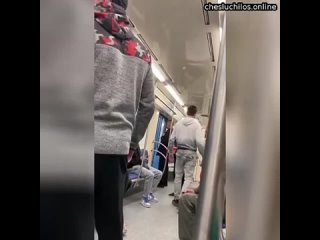 porn жопу закрой я тебя выбу сучка в московском метро неизвестный угрожал молодые парню ко hd