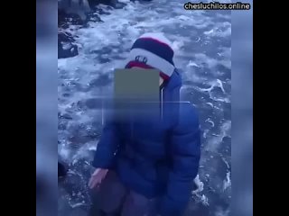 porn красноярские зумеры заставили 18 летнего школьника целовать ноги и извиняться целая группа молодые hd