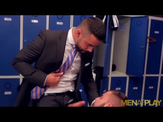 porn gay cc два спортсмена жестко долбятся в раздевалке тренажерного зала hd