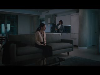 porn лесбиянка заставила подругу лизать ей между ног hd