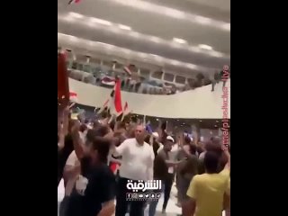 porn в ираке протестующие ворвались в здание парламента 2 hd