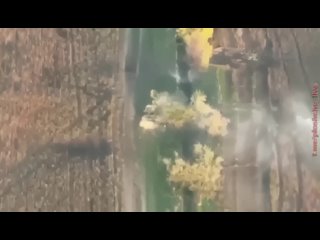 porn появилось видео эффектного удара украинского дрона камикадзе по московитской осе hd
