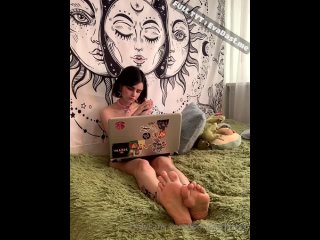 porn мысленно облизывай каждый пальчик на моей ножке и кончи когда я прикажу порно соло фут фетиш грязные ножки в масле hd
