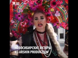 porn танцующая толстушка в короткой юбке у оперного блондинка в шубе и купальнике у бугринского моста огромные кокошники hd
