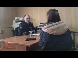 porn юная автоледи прокатила подругу на крыше автомобиля hd