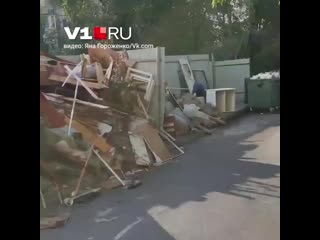 porn мусорные завалы во дворе на улице ерёменко hd
