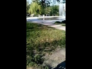 porn голая пенсионерка искупалась в фонтане в новороссийске hd