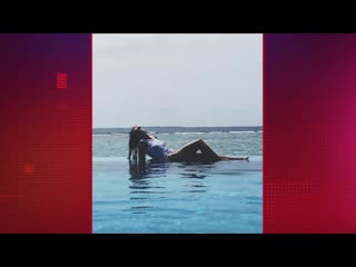 porn муцениеце похвалилась большой грудью в майке без лифчика hd