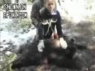 porn молодые медведя а потом лесничий отъебал эту бабу на мертвом мишке порно webm xxx hd