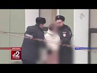 porn голая беззащитная и не в себе hd
