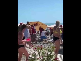 porn в сочи работники пляжа толпой избили парня арматурой и палками после того как он заступился за своих маленьких сестёр hd