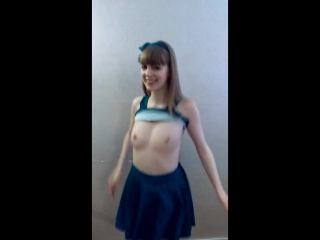 porn таинственная девушка показала грудь 18 большие сиськи с маленькими сосками засв hd