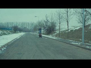porn редкий для жанра беспафосный и оригинальный клип о стант райдинге на мотоциклах это даже не клип а целая love story hd
